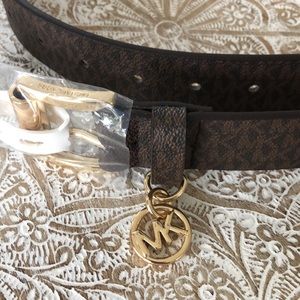 New Mk belt with gold color charm